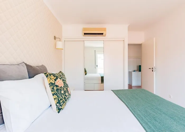 Vibrant Liberdade Living Διαμέρισμα *