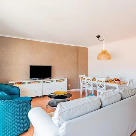 Vibrant Liberdade Living Apartament